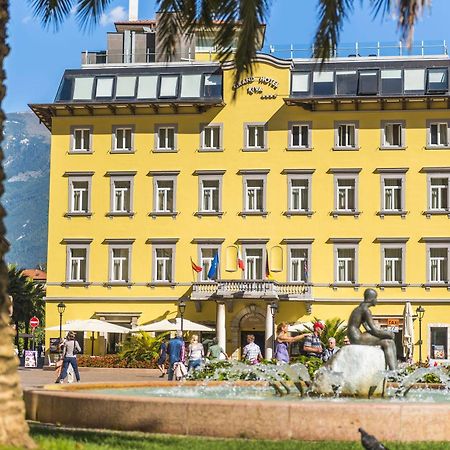 Grand Hotel Riva מראה חיצוני תמונה